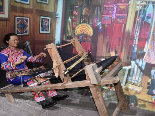 土家名人堂蠟像館